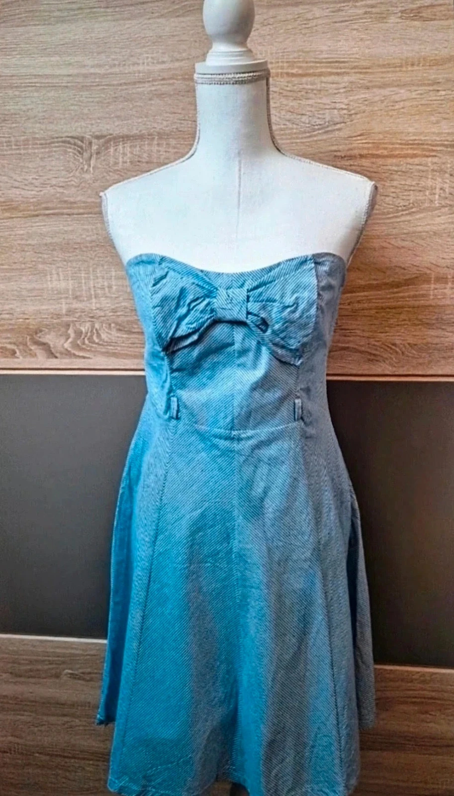 Robe bustier à rayures